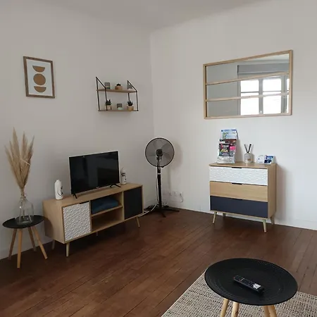 Emeraude 2 Pers - L'artdu'net - Sedan